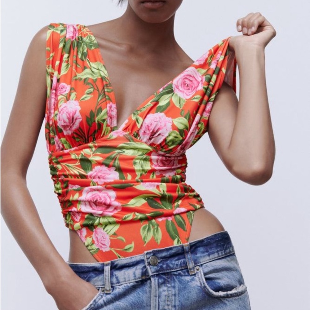 Zara floral plunging neckline and back bodysuit - Picture 1 of 6